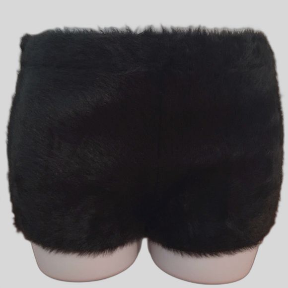 Victoria’s secret - Fuzzy Shorts - size M - Picture 5 of 11